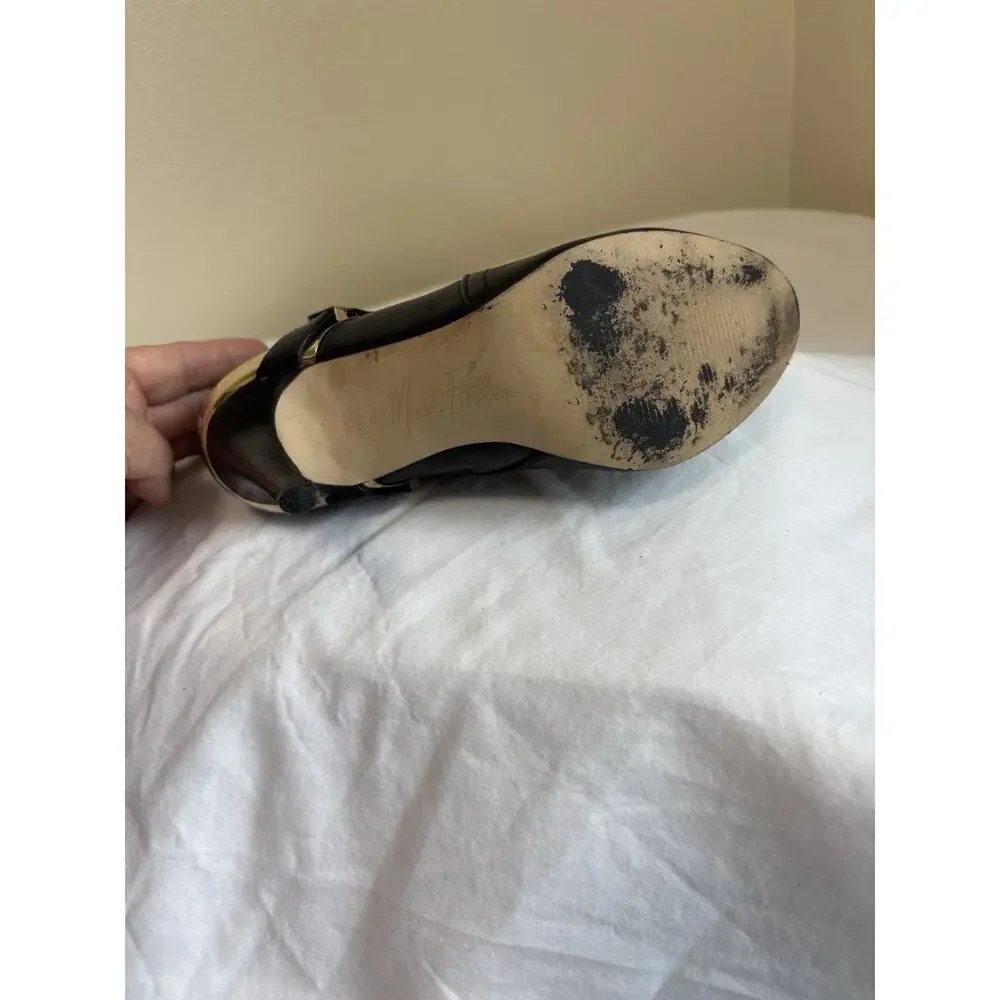 Marc Fisher Aprille Ankle Booties Black Leather & Gold Sz 5.5 Night Out Clubbing